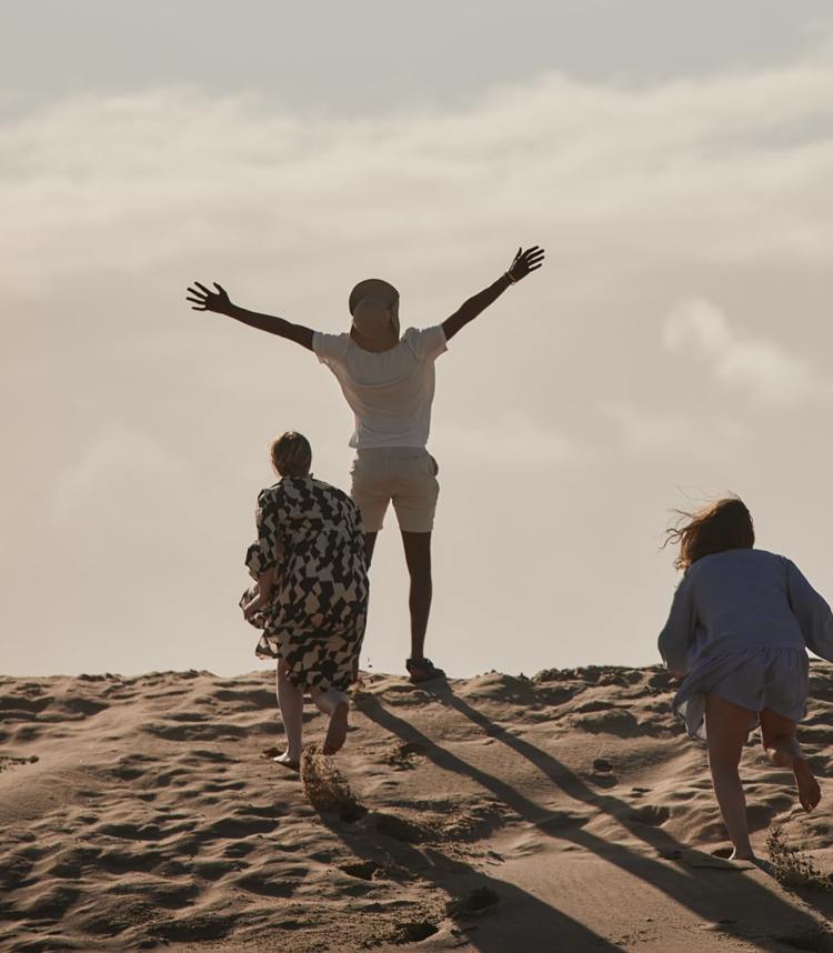 Beach holiday in Belgium with rooftop tent